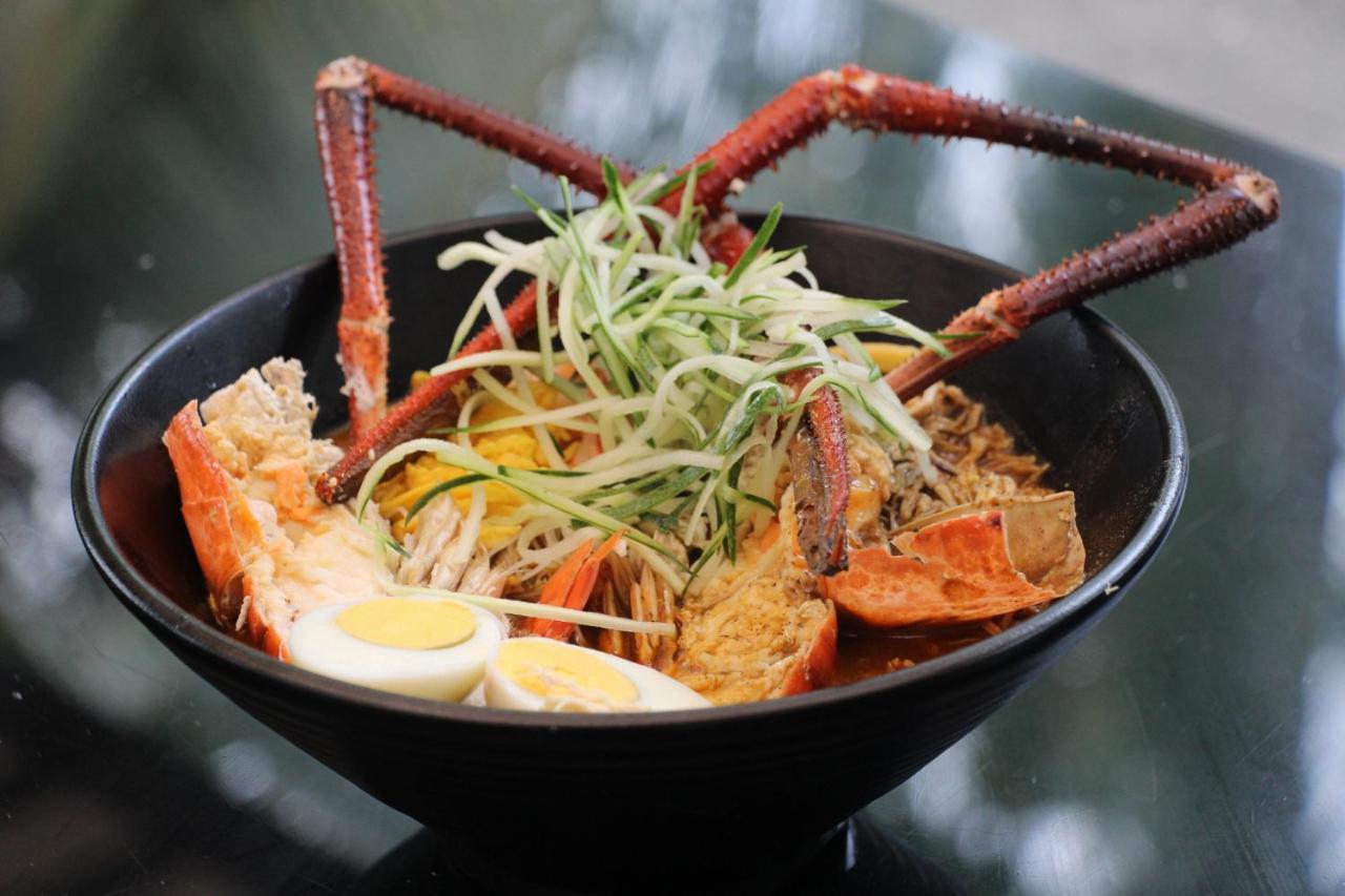 Miri Marriott Resort&Spa Exteriör bild A bowl of crab ramen