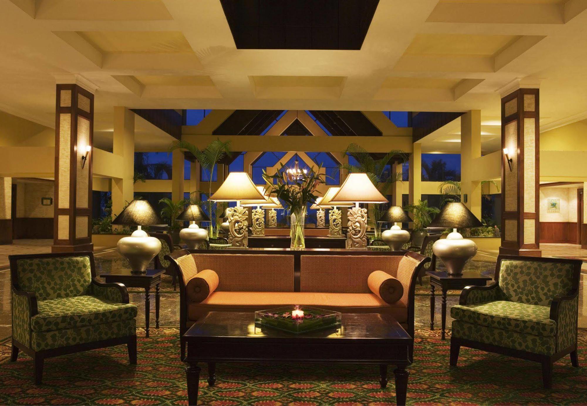 Miri Marriott Resort&Spa Inreriör bild The lobby of the hotel